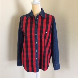 Tommy Jeans vintage classics Jean shirt! Like new!
